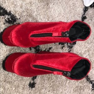 YRU nightmare platform boots